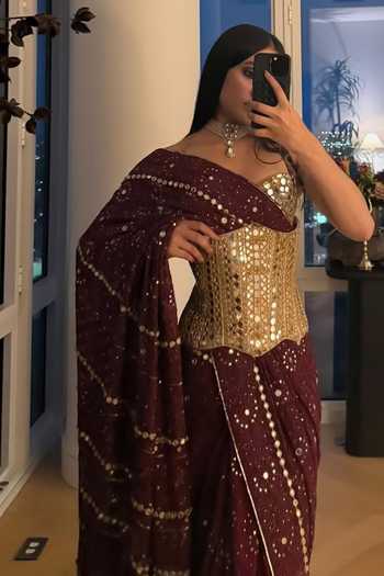 Buy_Itrh_Maroon Embroidery, Mirrors Square Neck Mekhala Chikankari Saree Blouse Set _Online_at_Aza_Fashions