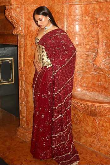 Buy_Itrh_Maroon Embroidery, Mirrors Square Neck Mekhala Chikankari Saree Blouse Set _at_Aza_Fashions