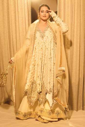 Buy_Itrh_Ivory Georgette, Brocade, Organza Embroidery, Zari Noor-e-zari Anarkali Set _at_Aza_Fashions