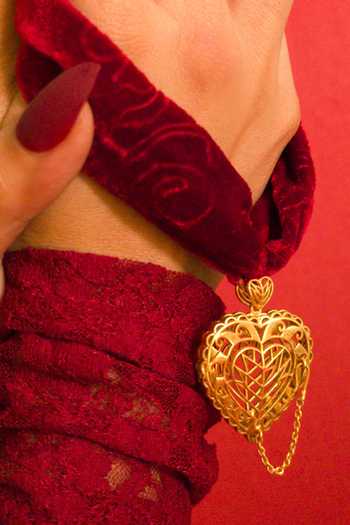 Shop_Manner_Gold Plated Rakaan Heart Carved Choker _Online_at_Aza_Fashions