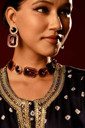 Buy_Bijoux By Priya Chandna_Red Crimson Frame Crystal Embellished Choker _at_Aza_Fashions