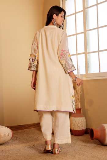 Shop_Sonali Methi_Off White Chanderi Embroidery Mandarin Collar Mul Thread Work Kurta And Pant Set _at_Aza_Fashions