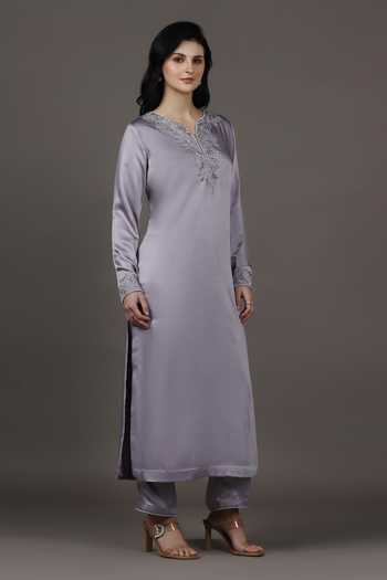 Buy_Pooja Peshoria_Purple Satin, Shantoon Sequins, Beads, Placement Embroidered Kurta And Pant Set 