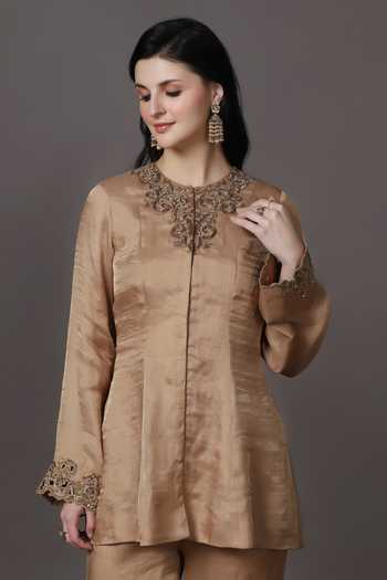 Pooja Peshoria_Gold Tissue, Shantoon Sequins, Beads, Cut Placement Embroidered Kurta And Pant Set _Online_at_Aza_Fashions