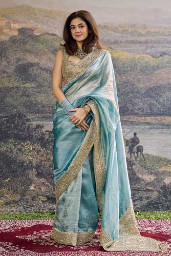Buy_Itrh_Turquoise Tissue Embroidery, Zari Sweetheart Neck Shobhana Saree Set _at_Aza_Fashions
