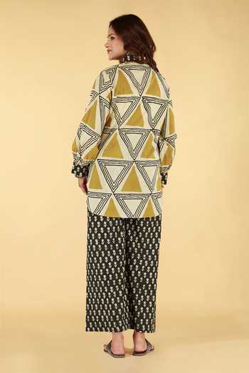 Shop_Kalakaari By Sagarika_Black Cotton Collared Geometric Print Shirt And Pant Set _at_Aza_Fashions