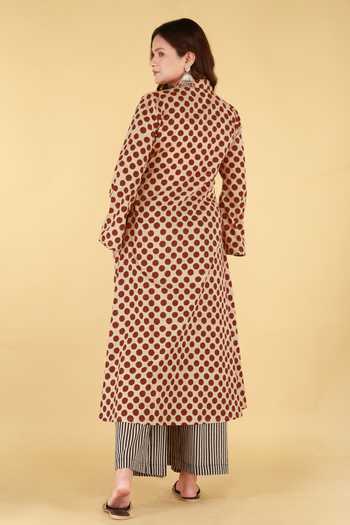 Shop_Kalakaari By Sagarika_Off White Cotton V-neck Printed Kurta And Palazzo Set _at_Aza_Fashions