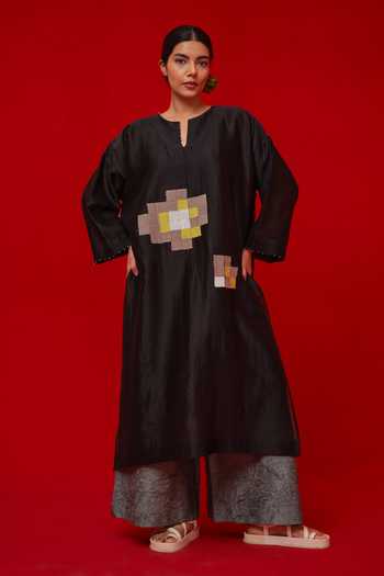 Buy_Stoique_Black Silk, Chanderi Embroidery Split V-neck Trace Tunic _at_Aza_Fashions