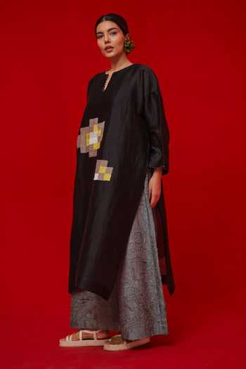 Shop_Stoique_Black Silk, Chanderi Embroidery Split V-neck Trace Tunic _Online_at_Aza_Fashions