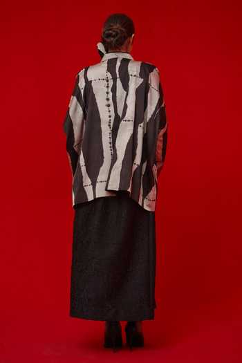 Shop_Stoique_Black Silk Unfold Crushed Skirt _at_Aza_Fashions