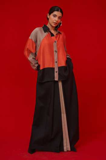 Buy_Stoique_Black Silk Mist Plain Skirt _at_Aza_Fashions