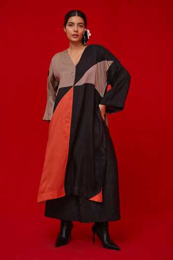 Buy_Stoique_Black Silk V-neck Ponder Colorblock Tunic _at_Aza_Fashions