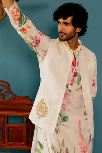 Shop_17:17 By Simmi Saboo_Ivory Silk, Cotton Floral Pattern Kurta Nehru Jacket Set _at_Aza_Fashions