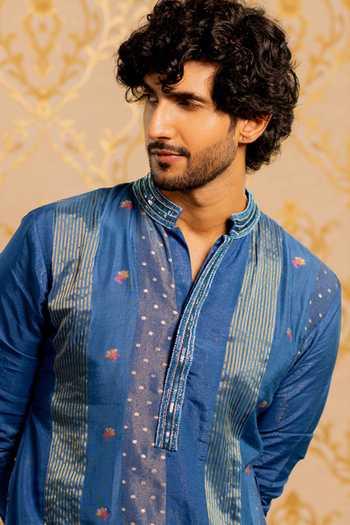 Shop_17:17 By Simmi Saboo_Blue Embroidery Small Butti Shimmer Kurta _at_Aza_Fashions