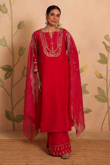Buy_Pouli Pret_Pink Silk, Organza, Cotton Embroidery, Zari Split V-neck, No Layla Kurta Set _at_Aza_Fashions