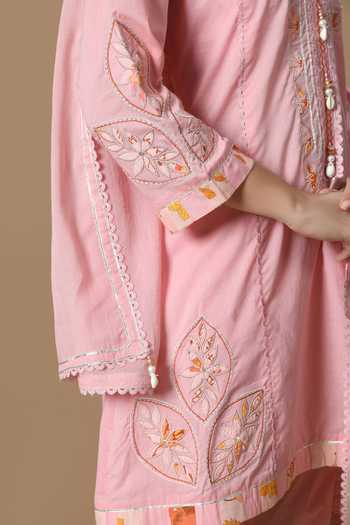 Jhambthreads_Pink Cotton, Organza Embroidery V-neck Placed Kurta Set _Online_at_Aza_Fashions