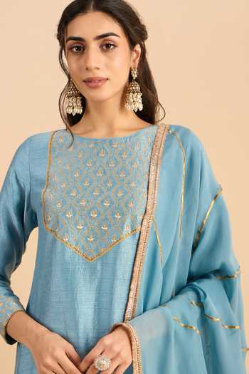 Buy_Roohbyridhimaa_Blue Silk, Viscose, Organza Zari, Gota Patti Jaziraa Yoke Embroidered Kurta Set _Online