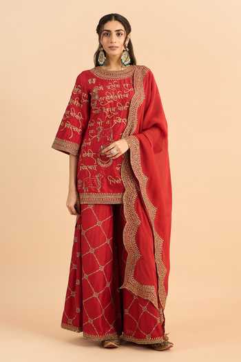 Buy_Roohbyridhimaa_Red Silk, Organza, Viscose Embroidery, Zari Round Neck Mehrban Kurta Set _at_Aza_Fashions