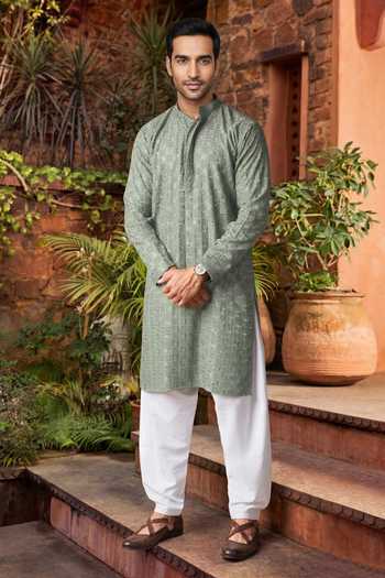 Buy_Jhambthreads_Green Viscose, Rayon, Silk Embroidery Tonal Kurta Set _at_Aza_Fashions