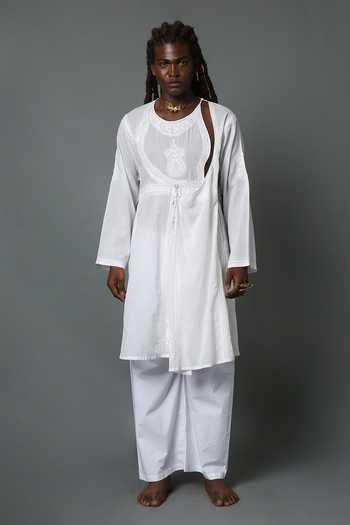 Buy_House Of Three_White Cotton Embroidery Chikankari Arsalan Angarkha Kurta _at_Aza_Fashions