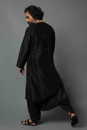House Of Three_Black Silk, Cotton, Chanderi Embroidery Chikankari Arsalan Kurta _Online_at_Aza_Fashions