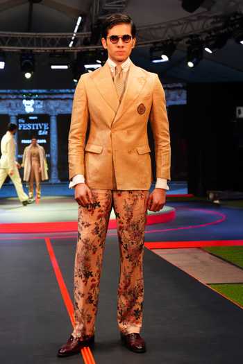 Buy_House Of Three_Pink Cotton, Linen Botanica Print Gurkha Trouser _at_Aza_Fashions