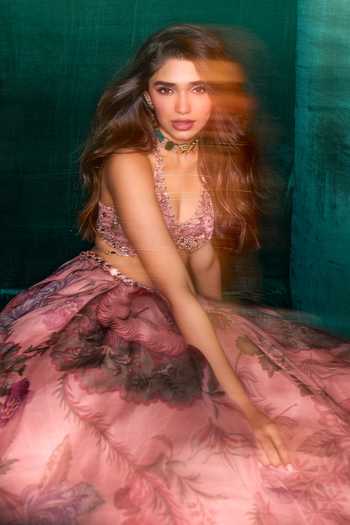 Shop_Mahima Mahajan_Pink Silk Organza Beads, Sequins V-neck Asma Floral Print Lehenga Set 