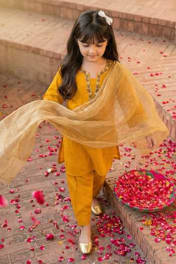Shop_Petite Pomme_Orange Silk, Net Embroidery, Beads Placement Kurta Set _at_Aza_Fashions