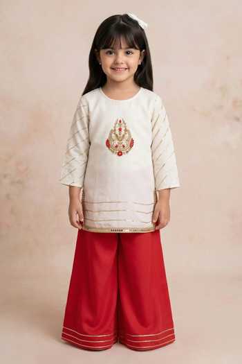 Petite Pomme_White Crepe, Net Embroidery, Zari Placement Kurta Palazzo Set _Online_at_Aza_Fashions
