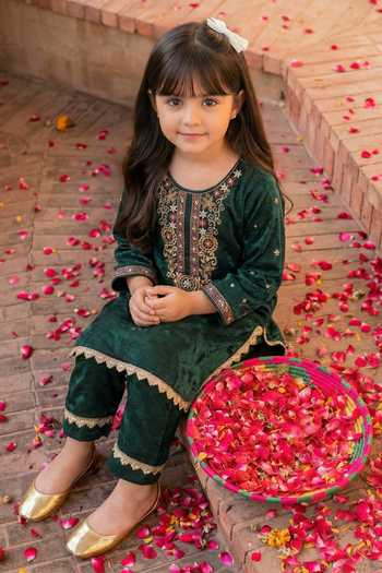 Shop_Petite Pomme_Green Polyester Embroidery, Sequins, Zari Work Kurta And Pant Set _at_Aza_Fashions