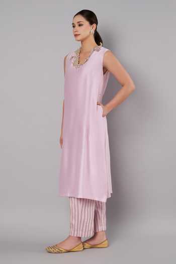 Buy_Doux Amour_Purple Chanderi, Tissue Embroidery, Applique Bloom Placement Kurta And Pant Set _Online_at_Aza_Fashions