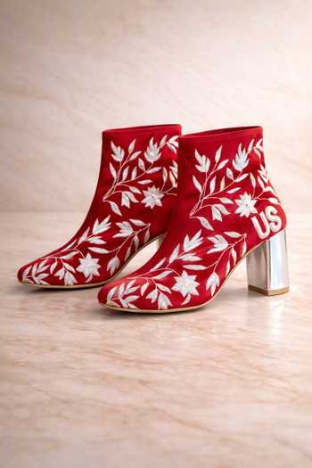 Buy_Tiesta_Red Embroidery, Metallic Thread Block Heel Ankle Boots _at_Aza_Fashions