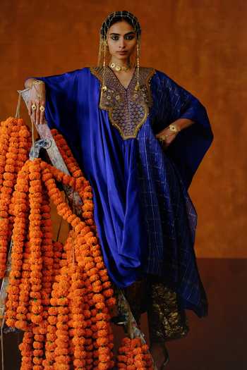 Buy_Alam By Tulsi Patel_Blue Silk Embroidery, Gota Patti V-neck Gulab Yoke Kaftan And Pant Set _at_Aza_Fashions