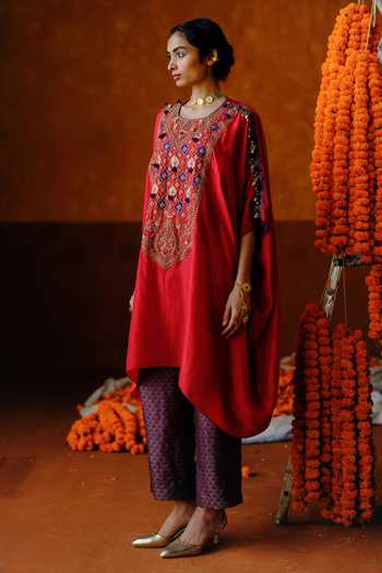 Alam By Tulsi Patel_Gold Silk Embroidery, Zari Round Neck Genda Tunic And Pant Set _Online_at_Aza_Fashions