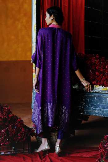 Shop_Alam By Tulsi Patel_Pink Silk Embroidery, Zari Mandarin Collar, Yes Kamal Bandhani Kurta And Pant Set _at_Aza_Fashions
