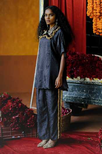 Alam By Tulsi Patel_Black Silk Embroidery, Tassels Collared Kevra Crushed Top And Pant Set _Online_at_Aza_Fashions