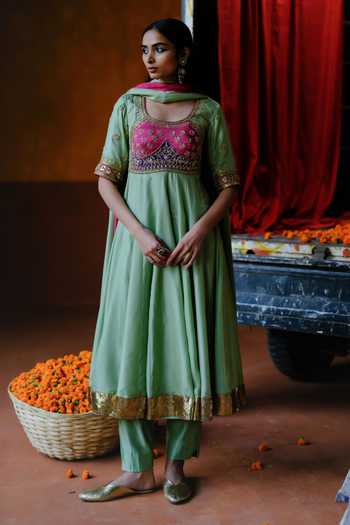 Buy_Alam By Tulsi Patel_Pink Silk Embroidery, Tassels Round Neck Jaui Patchwork Anarkali Set _at_Aza_Fashions