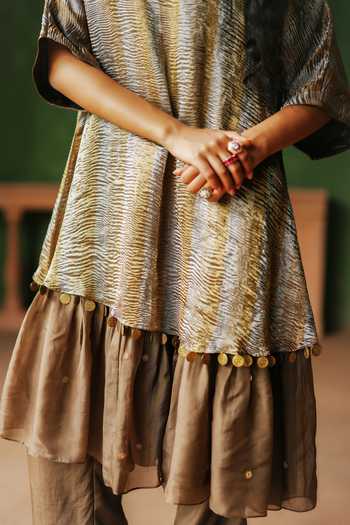 Shop_Alam By Tulsi Patel_Gold Organza, Tissue Cowl Neck, Yes Raha Kurta And Pant Set 