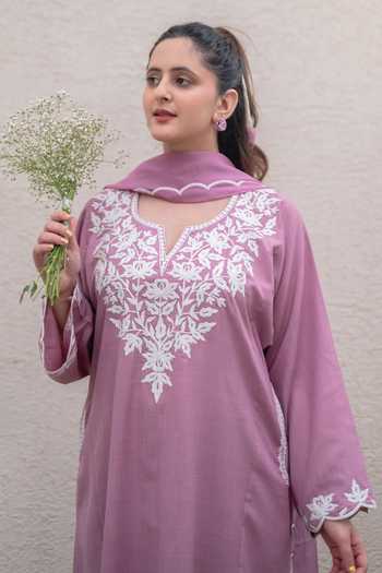 Buy_Daljit Sudan_Pink Cotton, Organza Embroidery V-neck, Yes Bodice Kurta Set _Online_at_Aza_Fashions