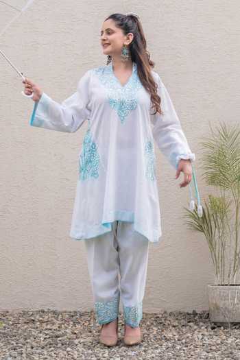 Shop_Daljit Sudan_White Cotton Embroidery V-neck Floral Pattern Kurta And Pant Set _Online_at_Aza_Fashions