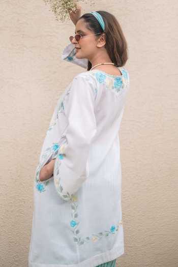 Shop_Daljit Sudan_Blue Cotton Embroidery V-neck White Phiran Kurta Set _Online_at_Aza_Fashions