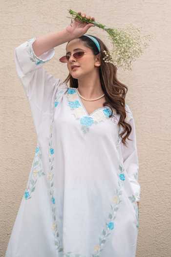 Buy_Daljit Sudan_Blue Cotton Embroidery V-neck White Phiran Kurta Set _Online
