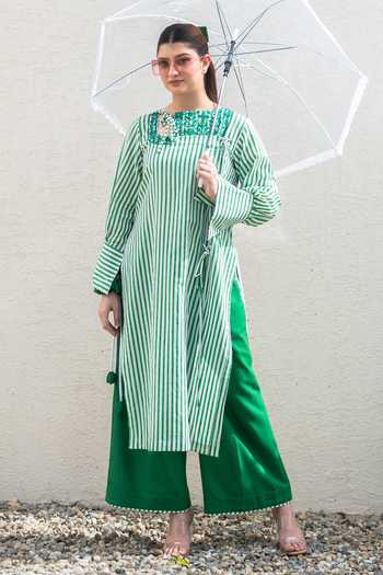 Buy_Daljit Sudan_Green Cotton Embroidery Square Neck, Yes Dark Striped Kurta And Pant Set _at_Aza_Fashions
