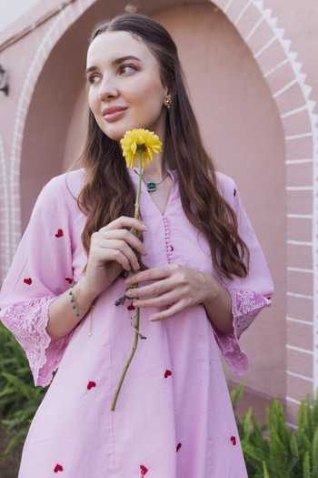 Buy_ASRUMO_Pink Cotton Embroidery Mandarin Collar Heart Straight Kurta Set _Online_at_Aza_Fashions
