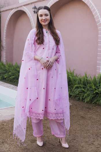 Buy_ASRUMO_Pink Cotton Embroidery Mandarin Collar Heart Straight Kurta Set _at_Aza_Fashions