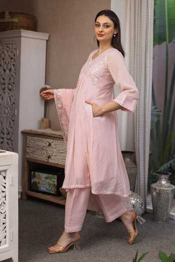 ASRUMO_Pink Chanderi Embroidery V-neck Mul Kurta Set _at_Aza_Fashions