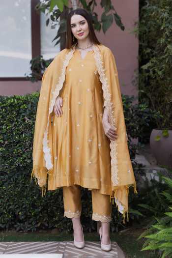 YellowYellow