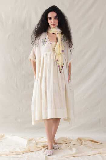Buy_Dhaari_Off White Silk, Cotton V-neck Handwoven Slip And Kaftan Set _at_Aza_Fashions