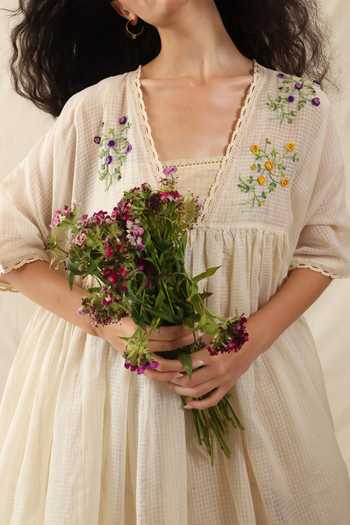 Shop_Dhaari_Off White Silk, Cotton V-neck Handwoven Slip And Kaftan Set _Online_at_Aza_Fashions