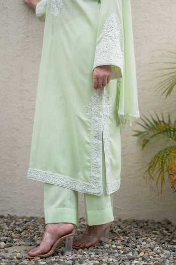 Daljit Sudan_Green Cotton, Organza Keyhole Neck, Yes Placed Embroidered Kurta Set _Online